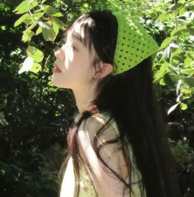 轻轻拂过